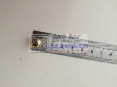 求购图片中的塑料珠，金色的，请一手货源，