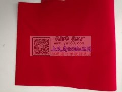 求购图片中的红色植绒布，请一手货源，价格