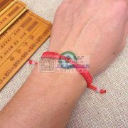 红绳手链，有现货的联系我报价，不闲扯