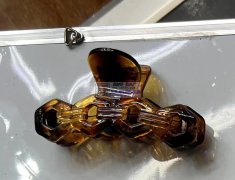 寻找下这两款发夹，每款1万以上，10公分