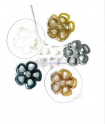 【急】找能做图中塑料发夹的工厂，每款发夹