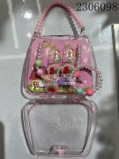 寻找生产图上附件款式一样的工厂，2万套，