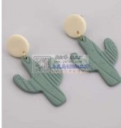 寻找如图类似这些耳环产品，材质 软陶，有