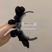 图片款式蝴蝶结抓夹，黑色和香槟色各100