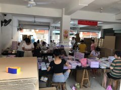 承接各类手工包装 ，吸卡包装，
