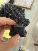 如图这款小狗外发，找会做这个狗的加工厂 