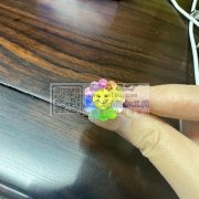 求购同款饰品厂家<br />
请加微信