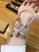 图中手链编织外发，有货要做，寻找专业编织