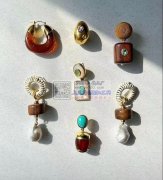 现需采购图上项链耳环，寻找如图类似产品，