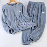 承接各种针织服装加工：双针-拷边-平车等