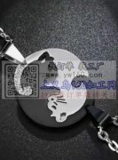 找做不锈钢饰品厂家，找这款不锈钢现货，有