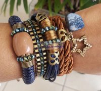 有图，找这个系列饰品成品，找做这些饰品的工厂