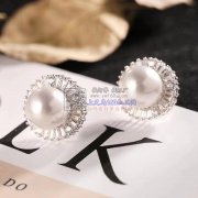 找寻图上这些风格的饰品现货，谁家有这些风