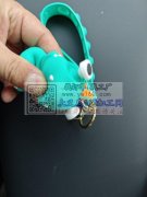 寻图示钥匙扣，采购数量3万个，要有价格优