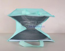 外贸公司寻做冰包的箱包工厂，数量5000个