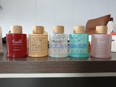 本公司主营各种工艺品表面喷漆处理，水性漆
