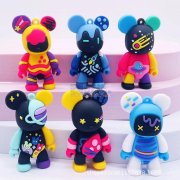 求图片这款钥匙扣配件，找能做pvc公仔厂