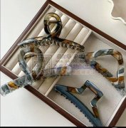 寻找发夹成品厂家，要图示成品抓夹现货（不