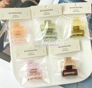 如图，求找做这几款一样发夹的成品厂家，要