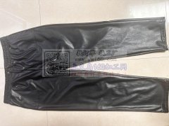 找专业做皮裤的加工厂可以随时上线的！