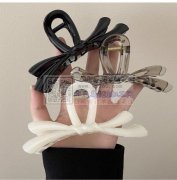 现需寻求图上这两款抓夹，寻找这两款抓夹工