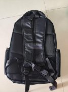 找箱包工厂，包工包料，做图片里的背包