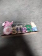 本工厂专一生产木制工艺品，主要做木制摆件