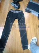 瑜伽服套装2万套，从裁剪到包装出货，生产