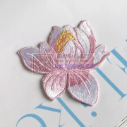 承接电脑绣花辅料。平秀商标，毛巾绣，牙刷