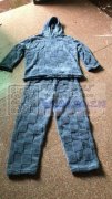 承接各种手工包装。打毛订。服装。电器。玩