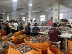 本厂专做宠物用品充棉包装，玩具充棉包装，