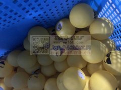 承接各类玩具饰品面具喷漆