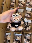 【老板在线寻找】寻找这个雪莉玫公仔 要一万个