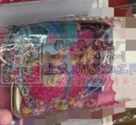 小钱包，小气垫梳子，有价格优势的常年需要