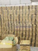 专业加工发箍，包装、玩具，打胶枪等，工人