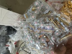 打胶枪、粘胶水、手工活、每天5-10万左