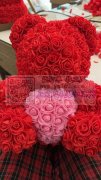 40cm红色抱心玫瑰熊，共270只，女神