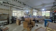 《机器点钻加工厂》<br />
8台全
