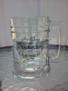 采购12盎司的啤酒杯，1色黑色压印logo