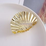 合金饰品压铸外发，如图，寻找这两款有模具的压铸厂