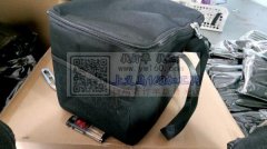 丽华箱包加工厂<br />
诚接箱包收