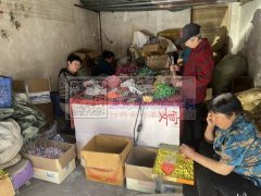 承接各种手工加工！串珠.挂圈.打胶枪.编