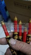 承接五金，饰品，塑料玩具套模等喷漆加工