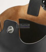 需求图上这个扣子工厂，谁有做这种包包扣？