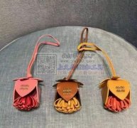 现需寻找专业做皮件钥匙扣 项链的工厂，