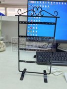 挂架低价处理白色18个，黑色15个，货在