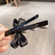 找寻如图所示这个发饰，谁家有这个发夹？