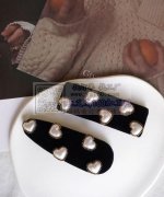 粘配件外发，找粘夹子和配件的加工厂