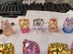 UV真空电镀厂。承接化妆品，日用品，玩具