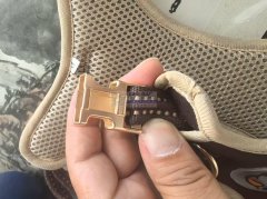 找如图这种扣子，有这款样品的工厂可以联系我